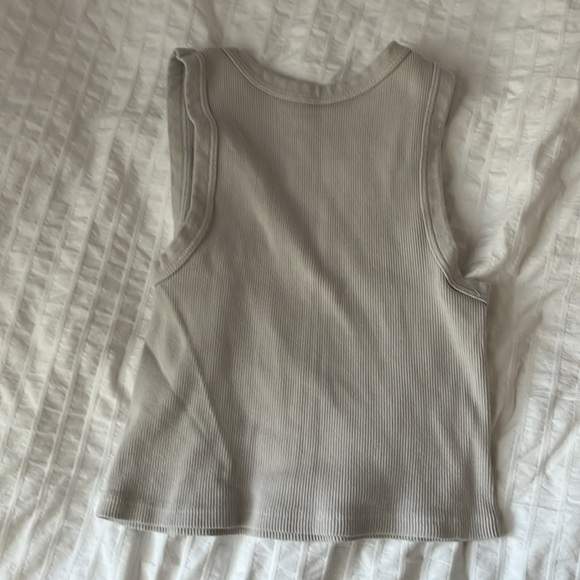 Brandy Melville Tank - Picture 2 of 3